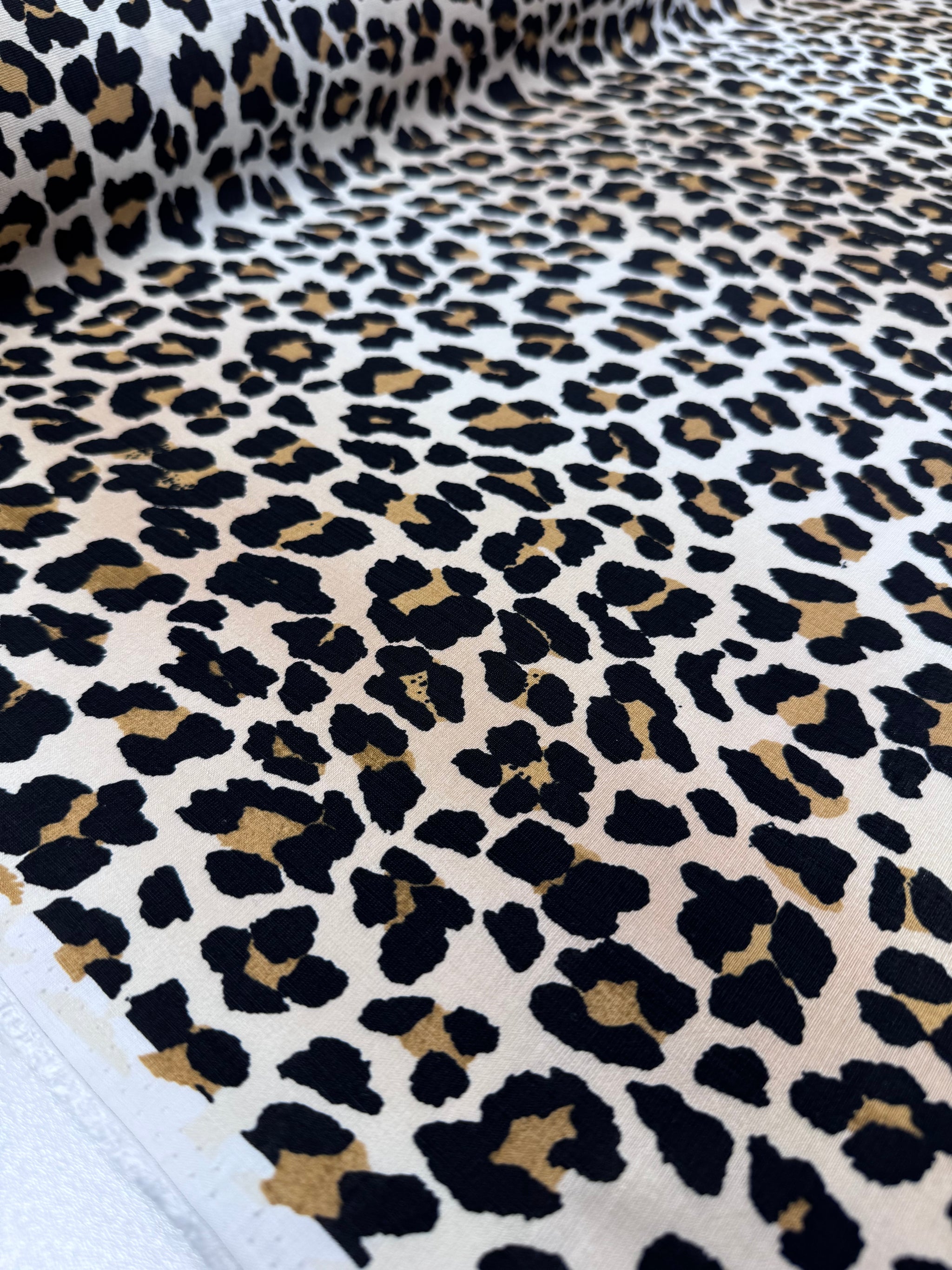 Linen Blend - Dingo Spot - 152cm