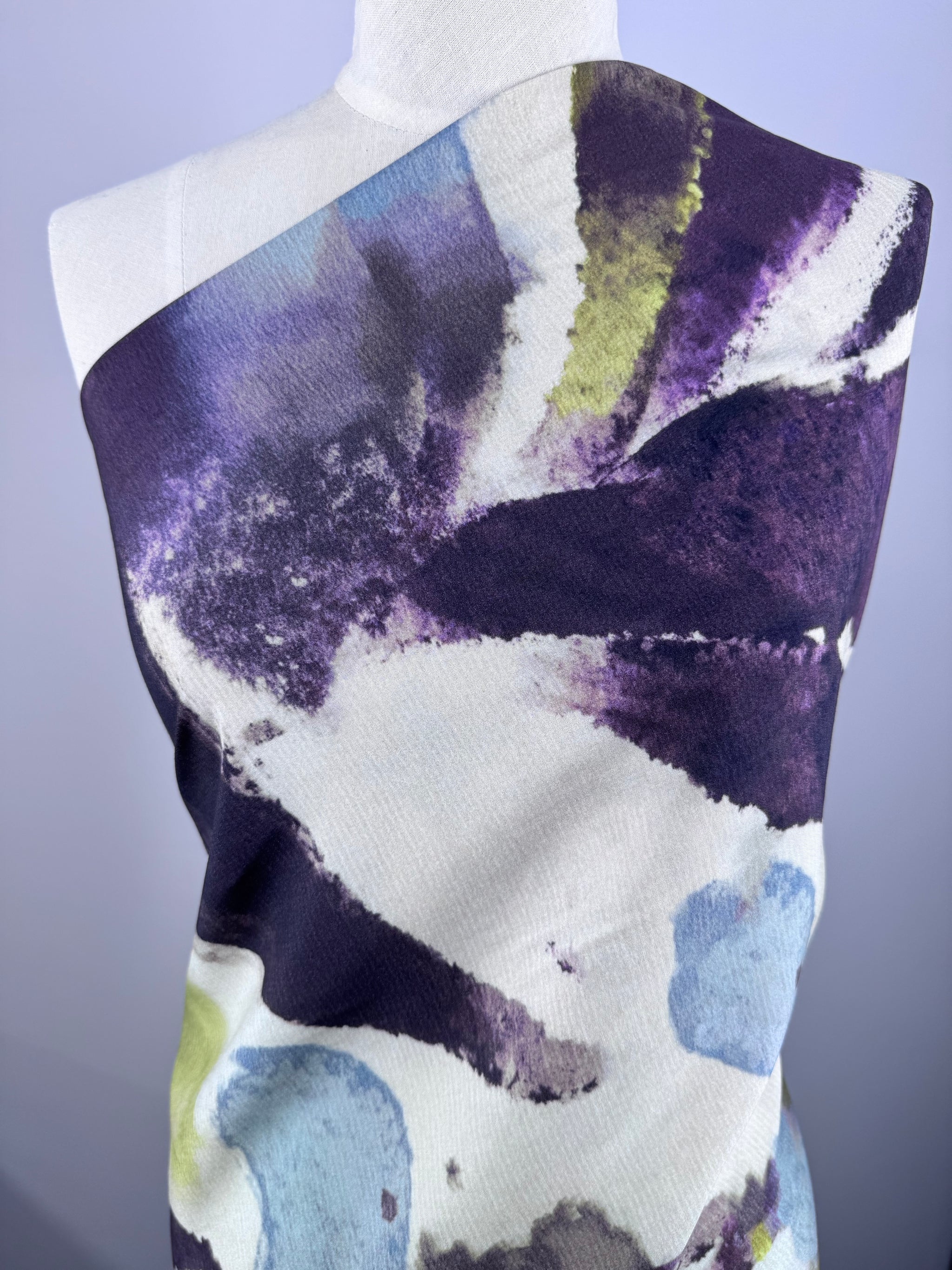 Silkyfall rayon
 - Watercolor Drift - 145cm