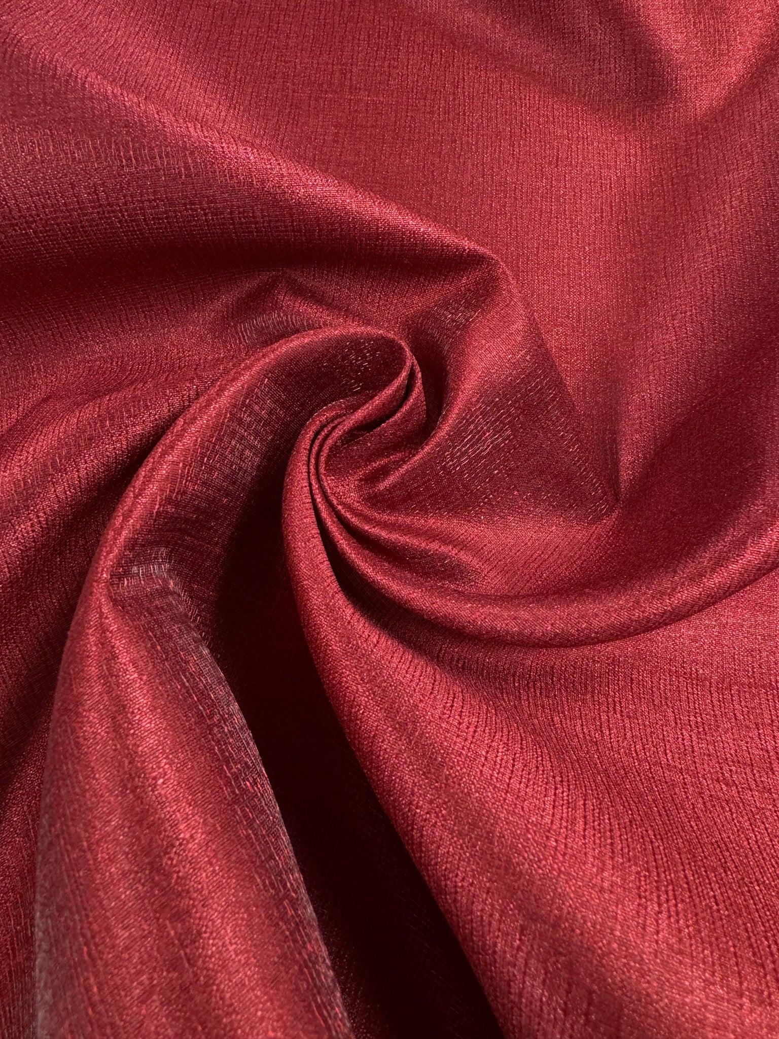Lumiere Satin  - Burgundy - 150cm