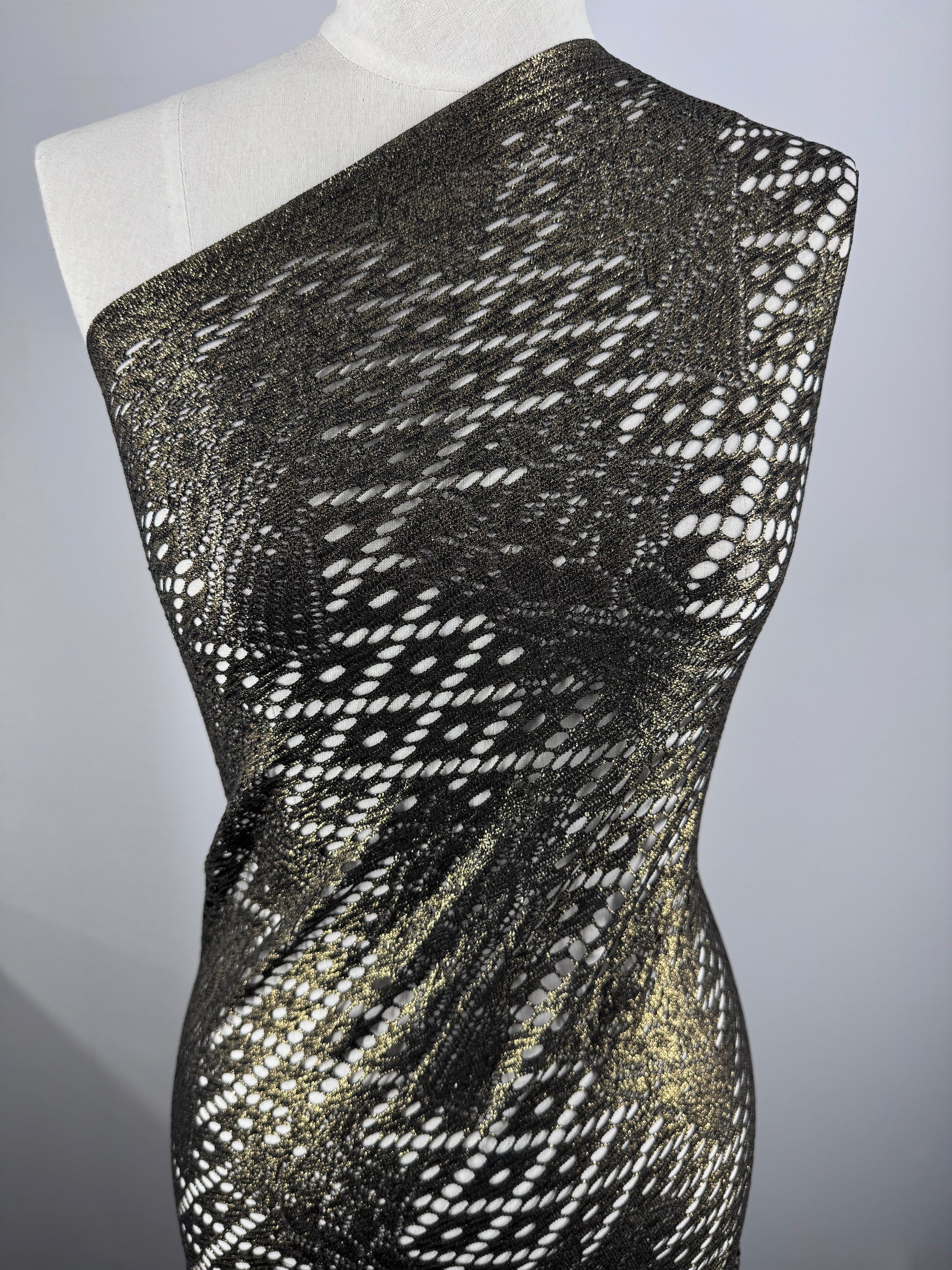 Textured Knit - Gold Static - 145cm