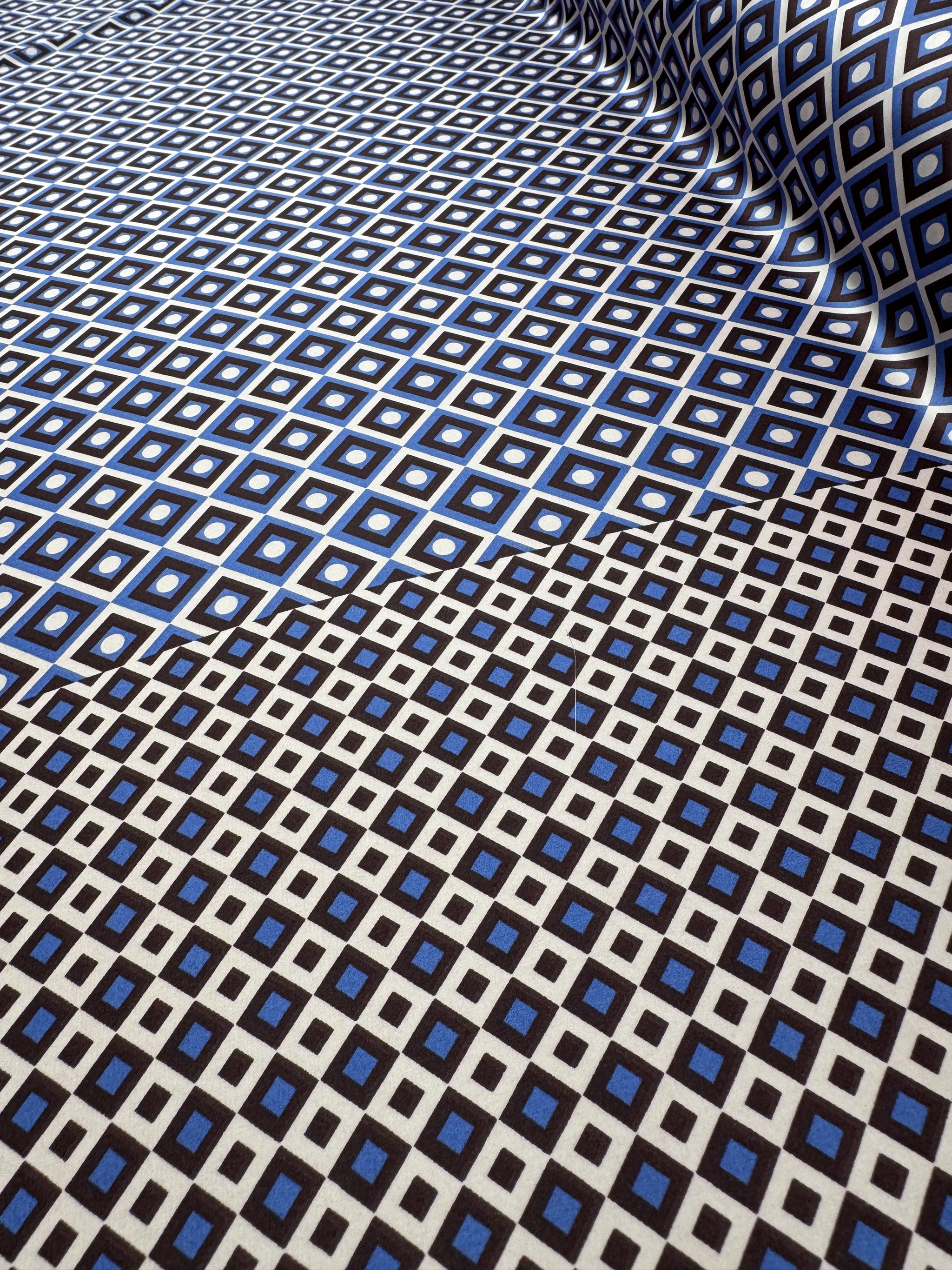 Silky Satin - Bronze mosaic - 148cm