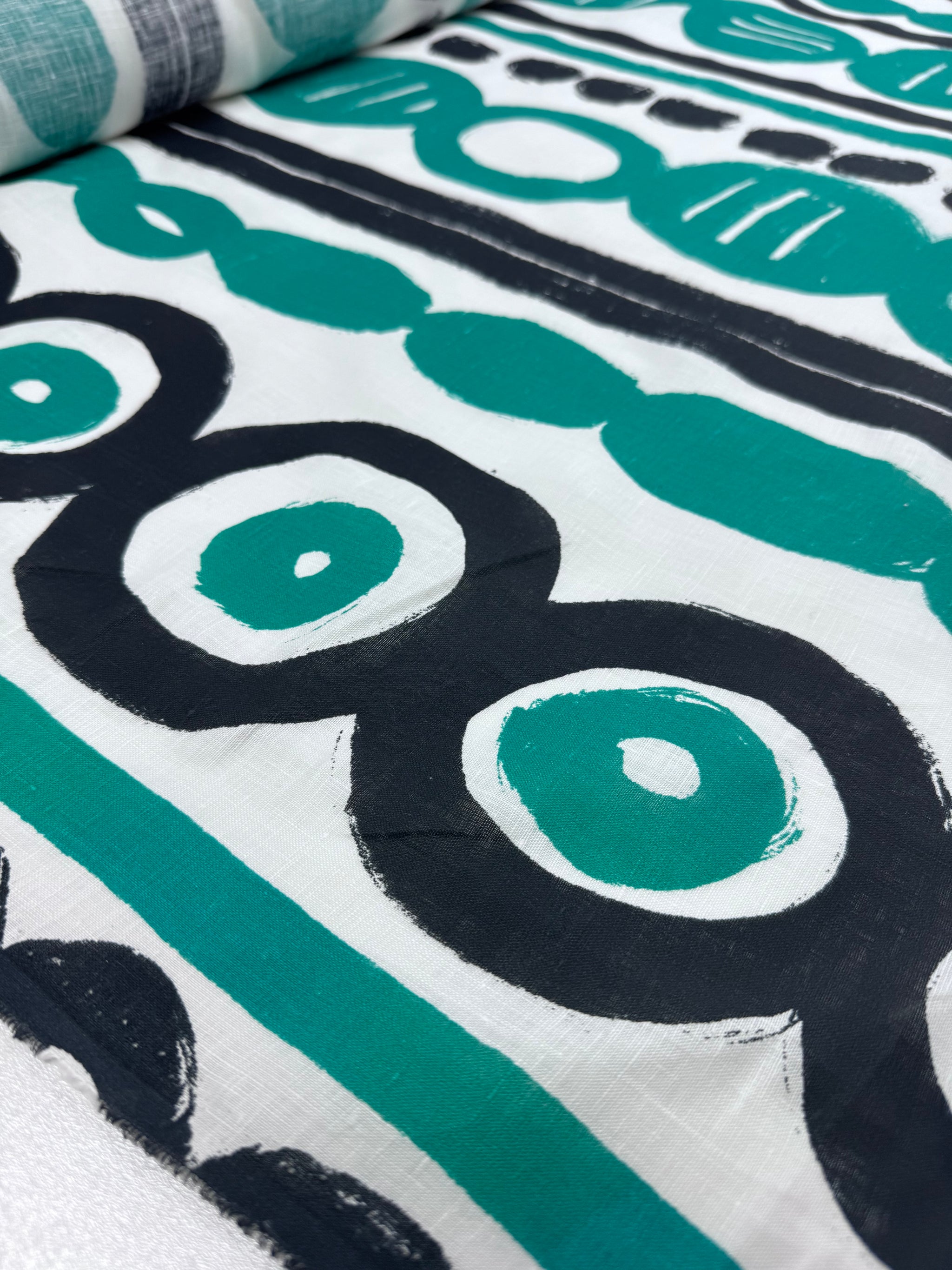 100% Pure Linen - Kori Circle - 140Cm