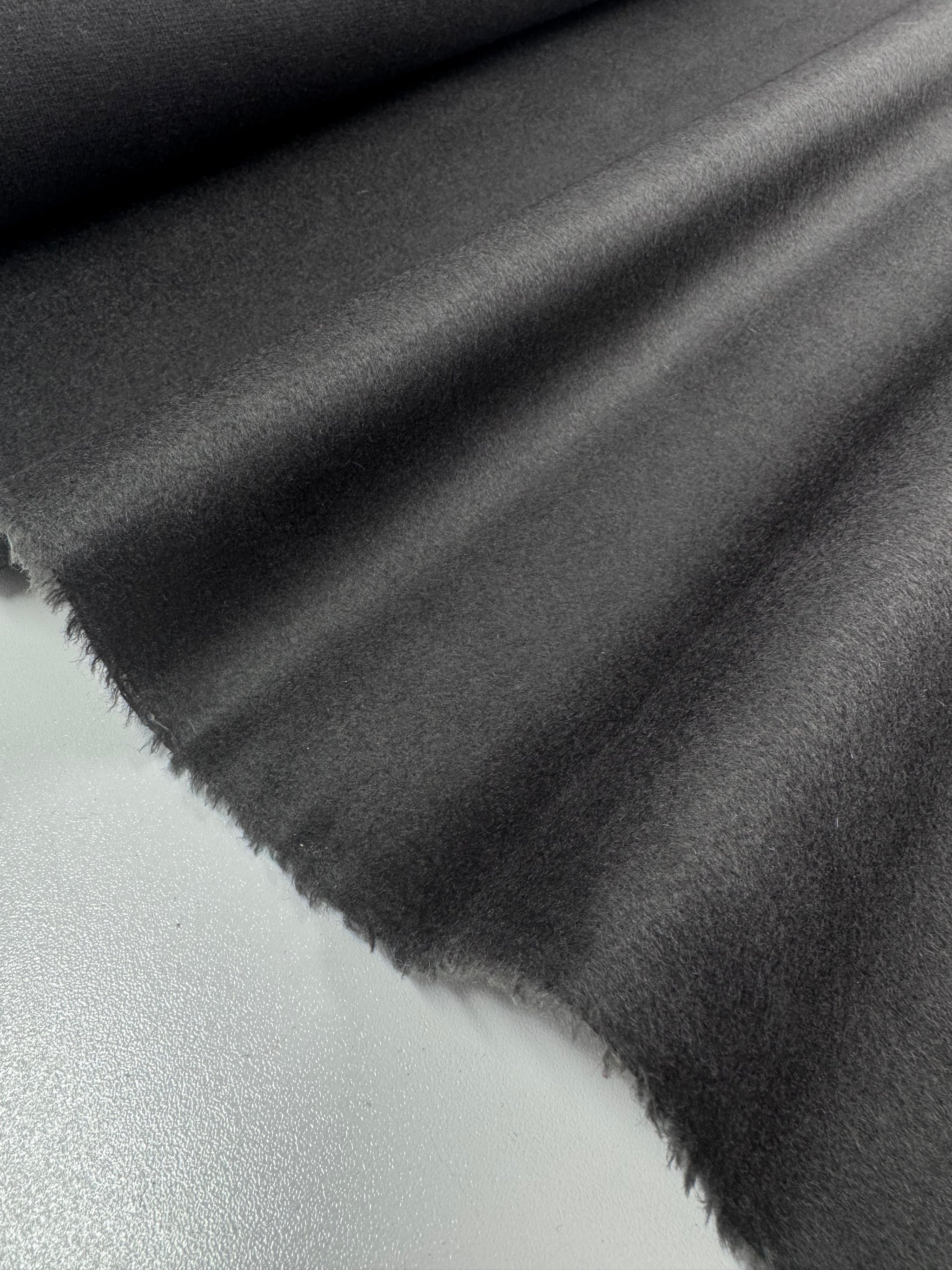 Wool Cashmere - Charcoal - 146cm