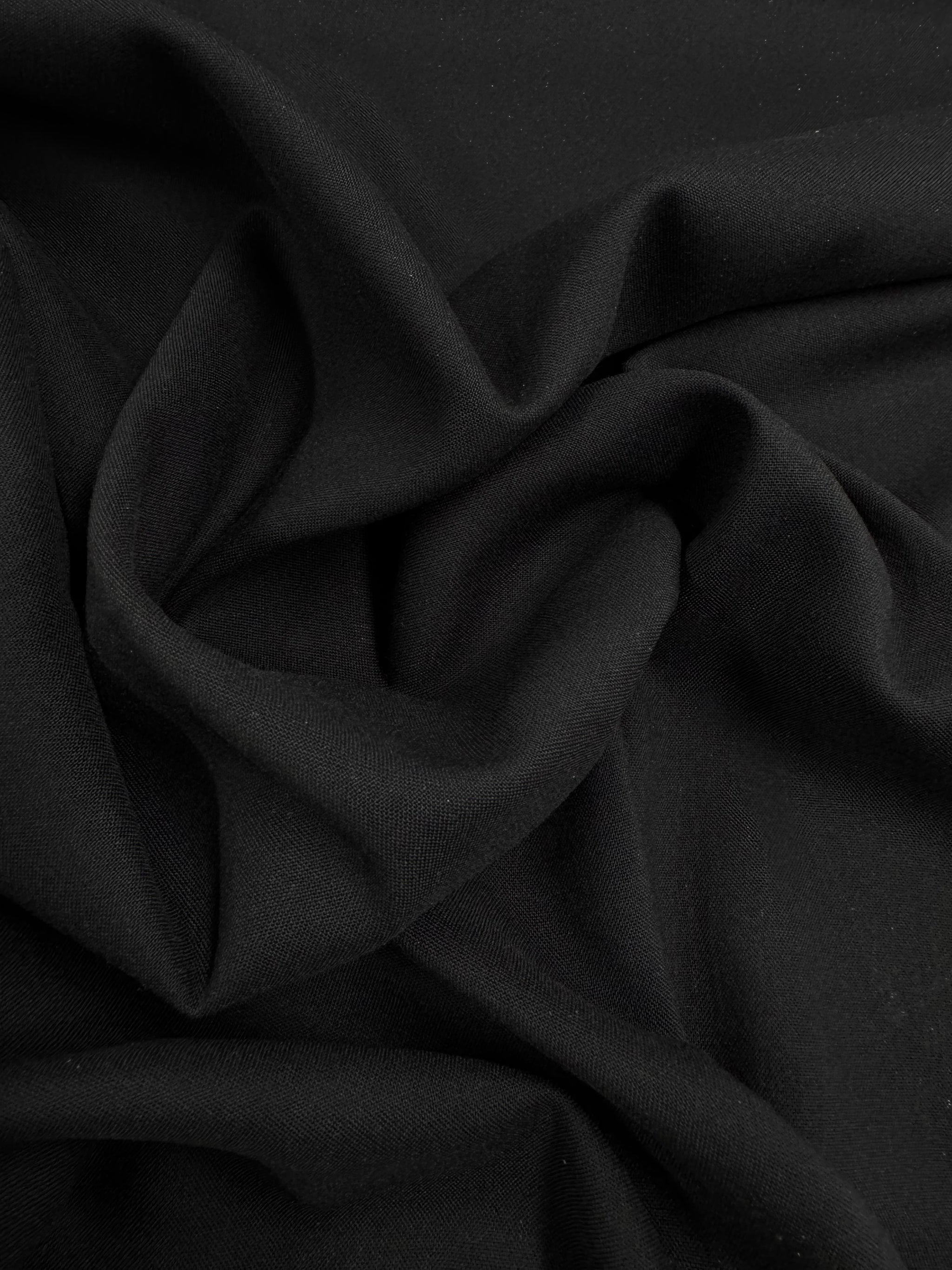 Plain Rayon - Black - 145cm
