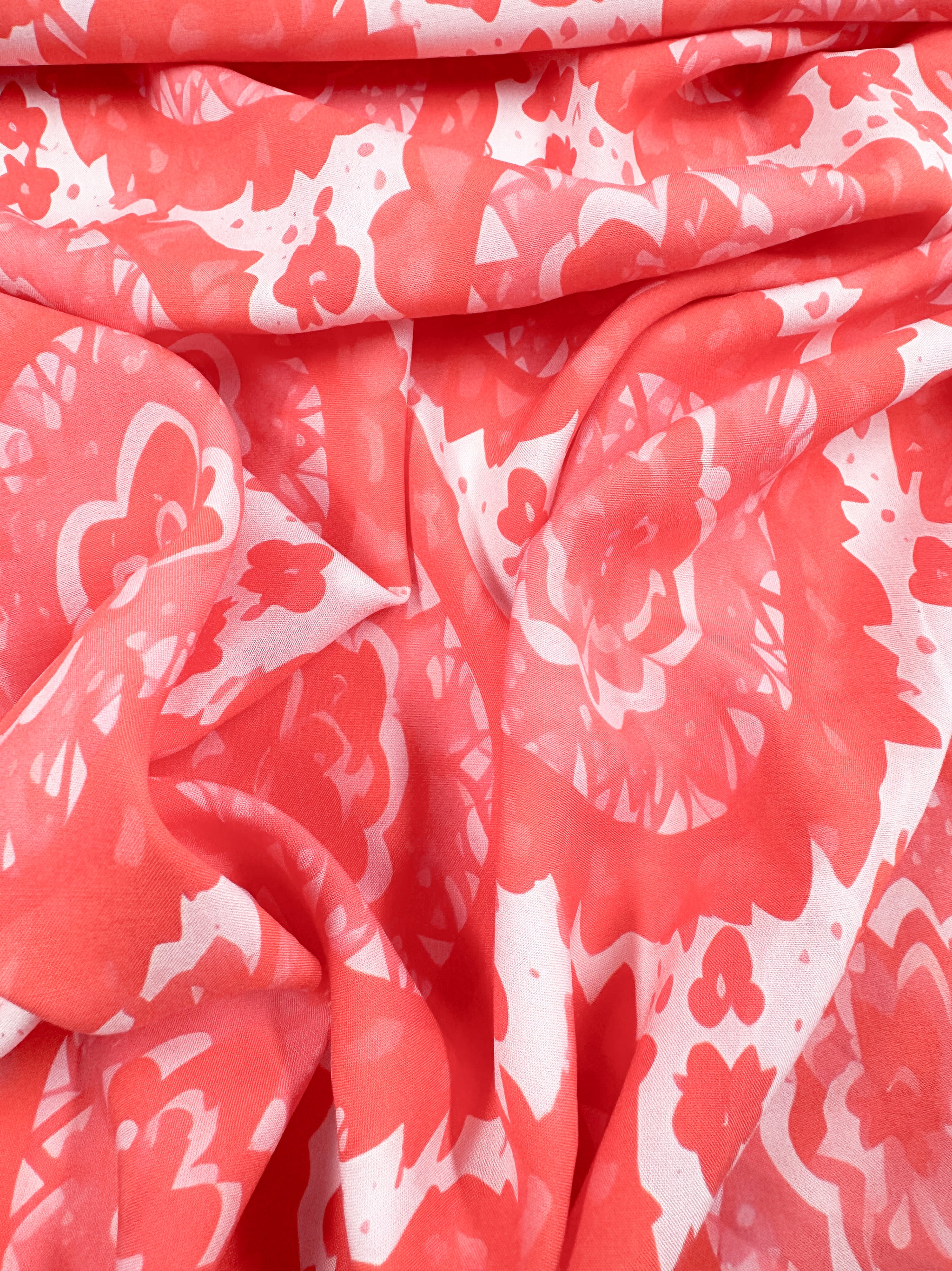 Silkyfall rayon
 - Peach Medallion - 145cm