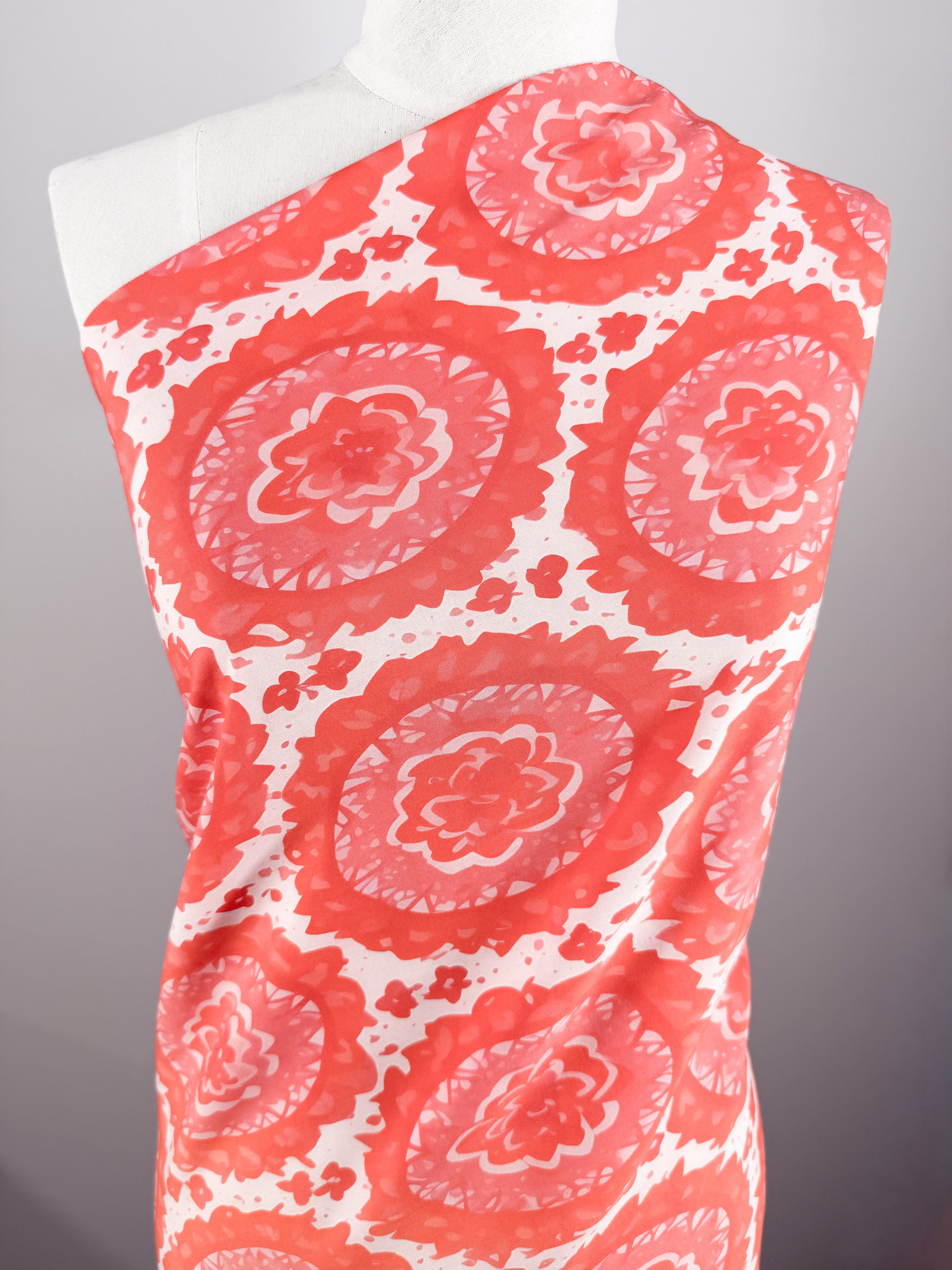 Silkyfall rayon
 - Peach Medallion - 145cm