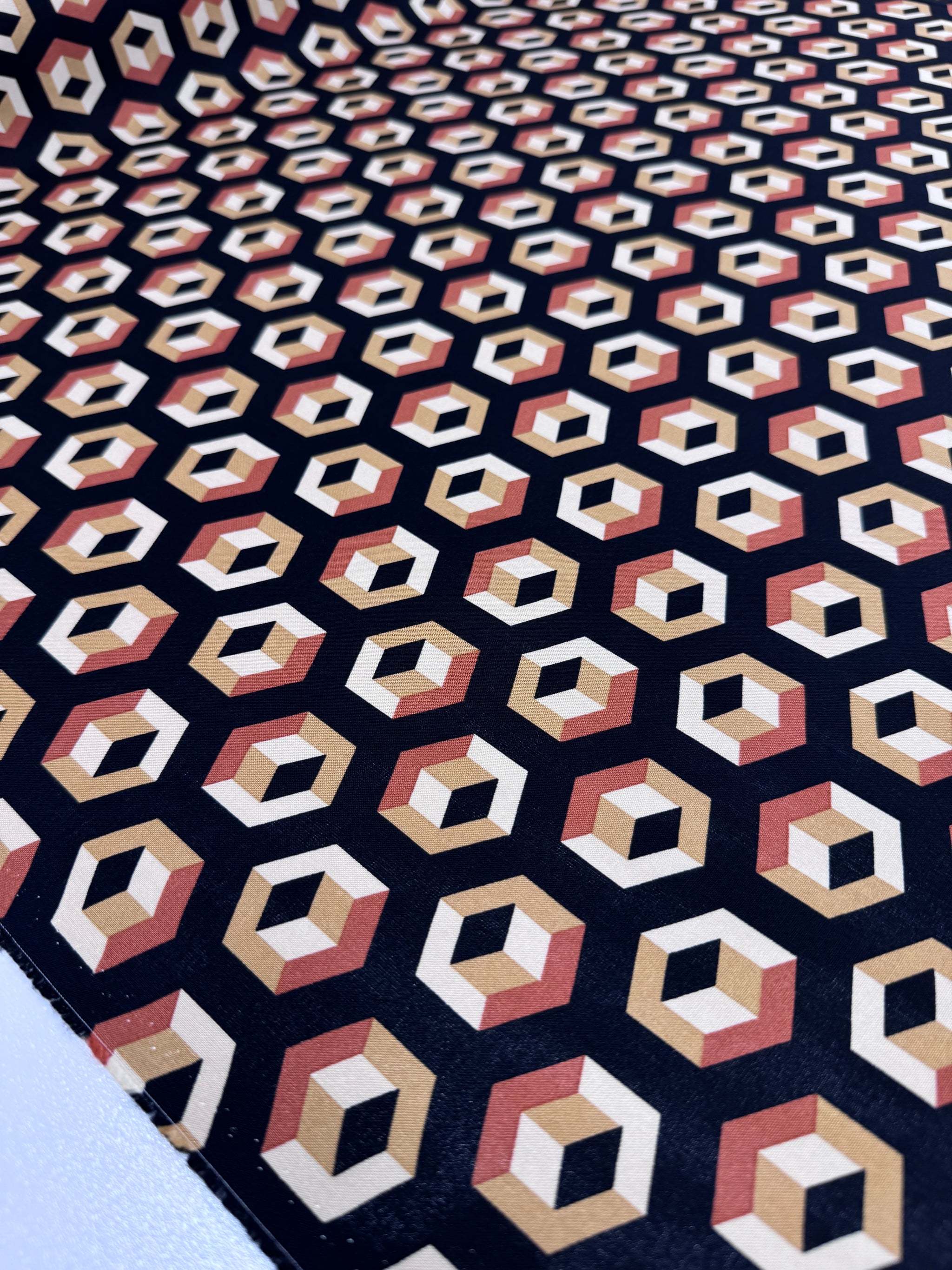 Mercerised Viscose  - Mono - Hexa Mirage- 150cm