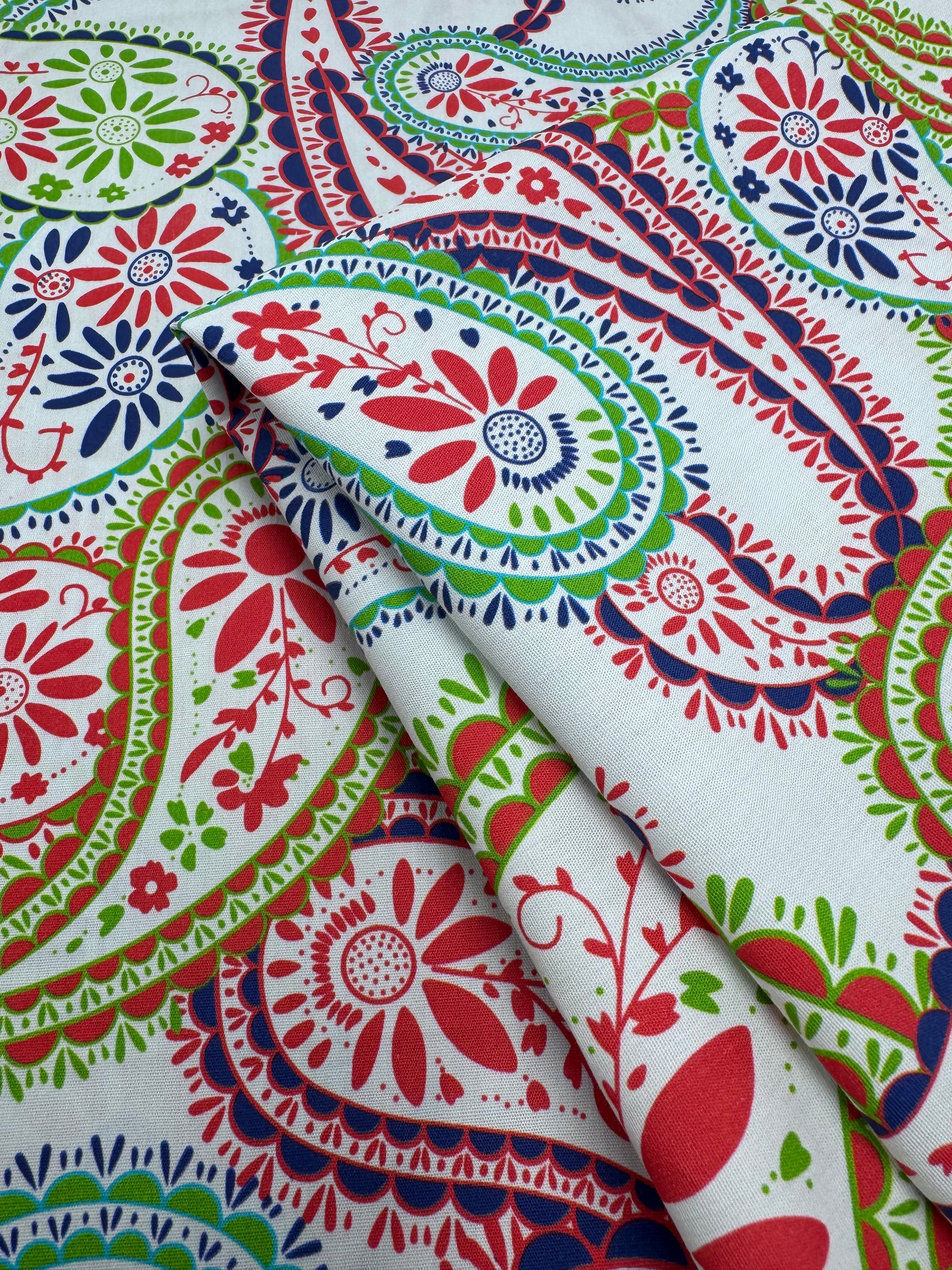 Printed Cotton - Festif Paisley - 150cm