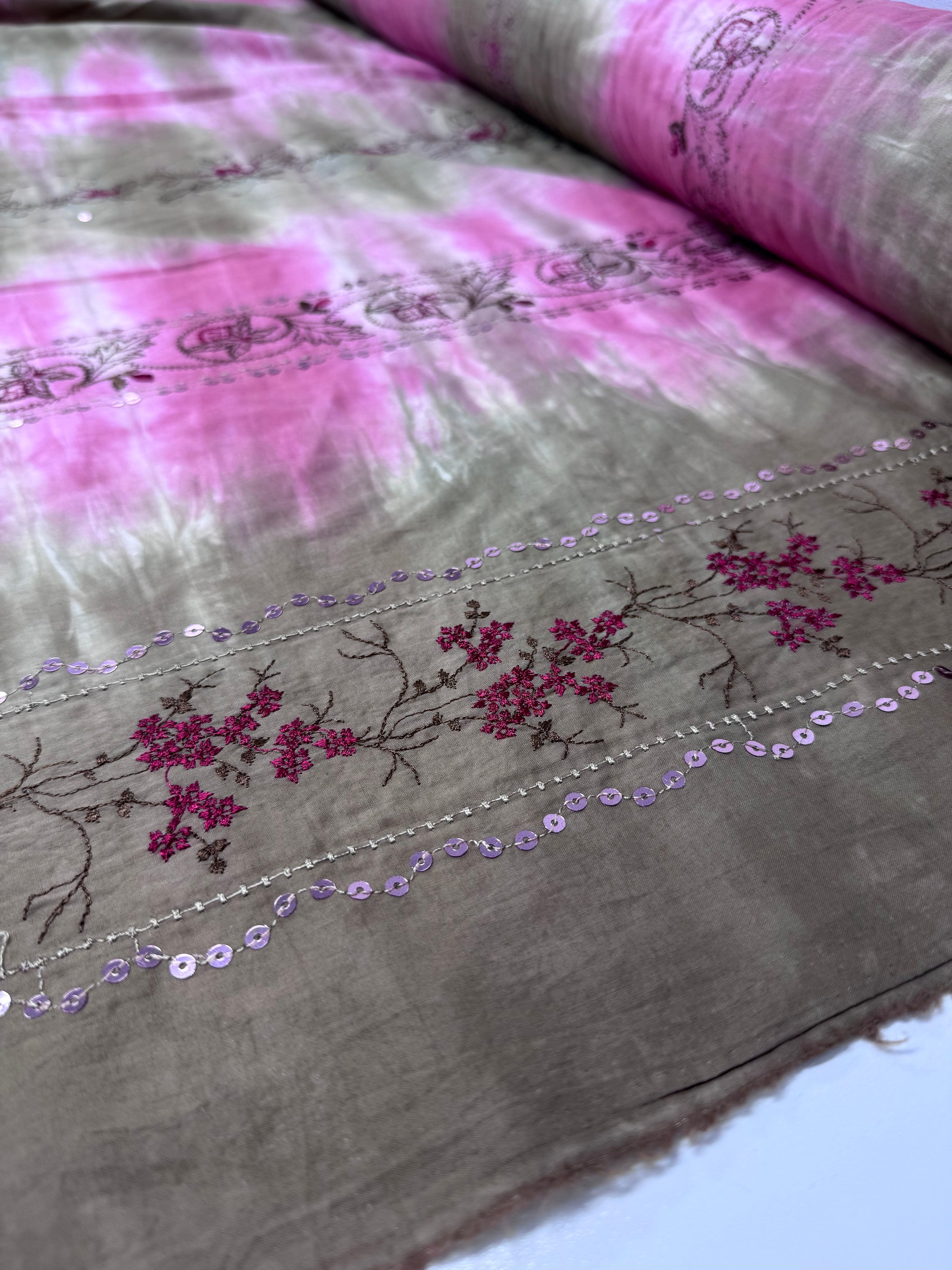 Embroidered Cotton -Pink / Elmwood - 135cm