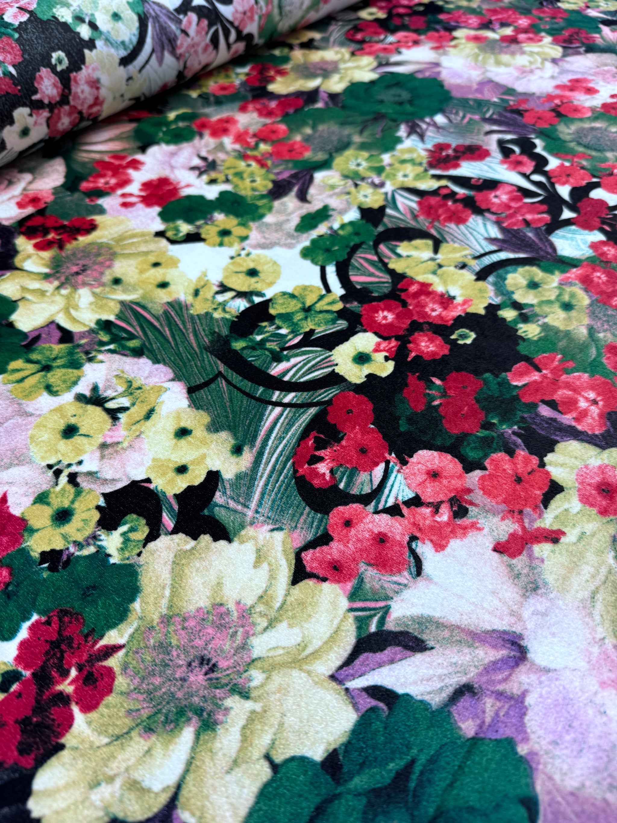 Stretch Velour - Bloom Rush - 150cm