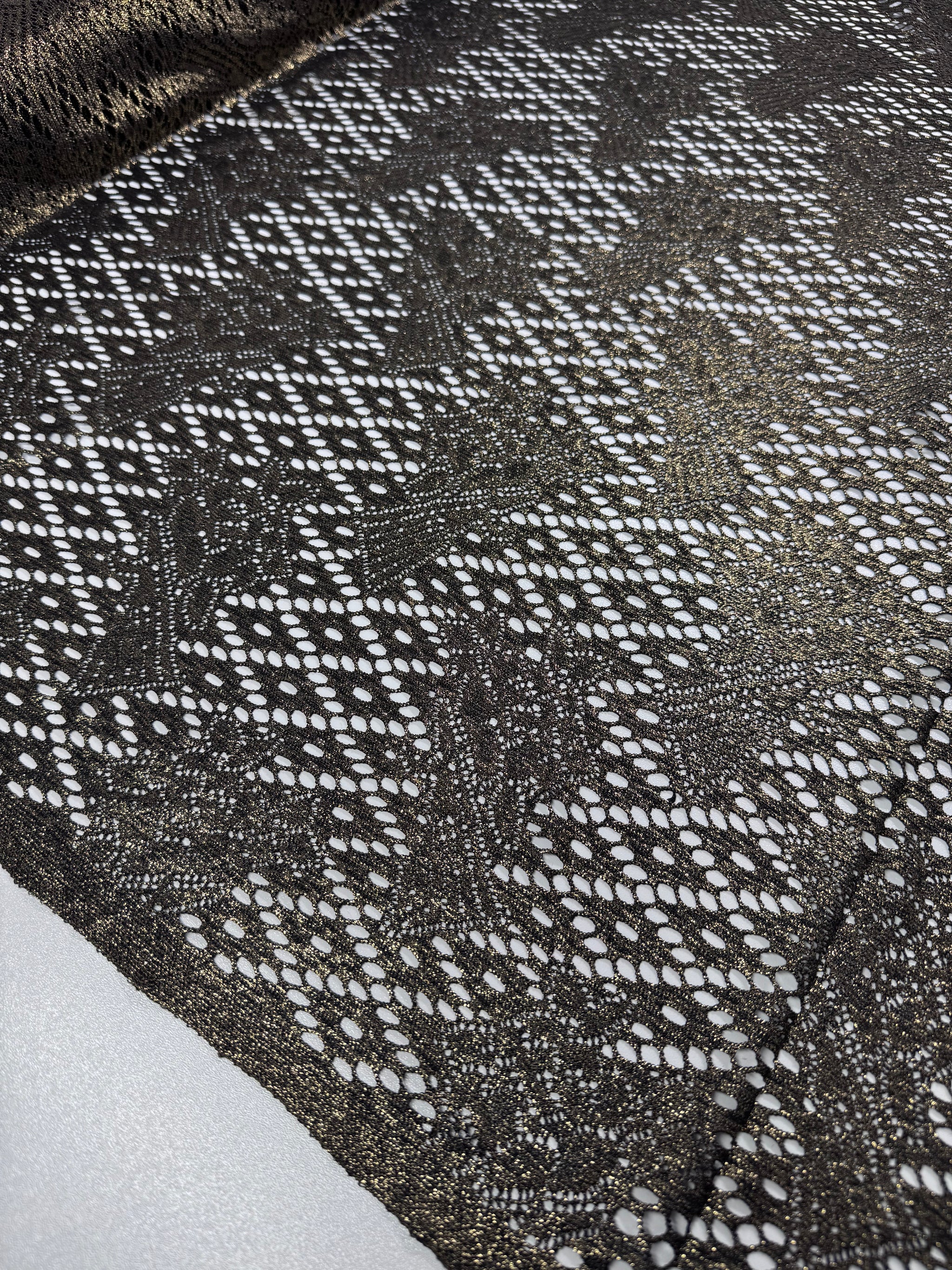 Textured Knit - Gold Static - 145cm