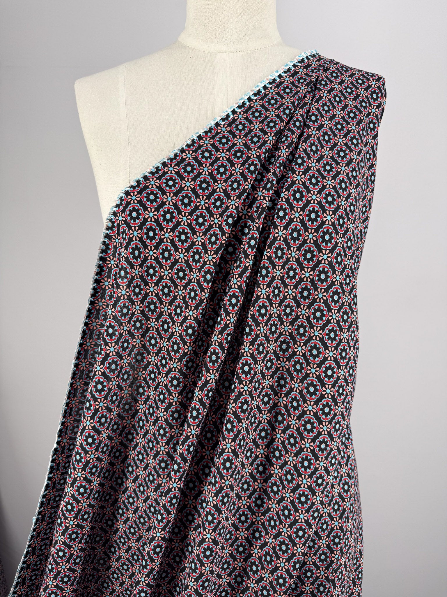 Printed Viscose - Medallion - 145cm