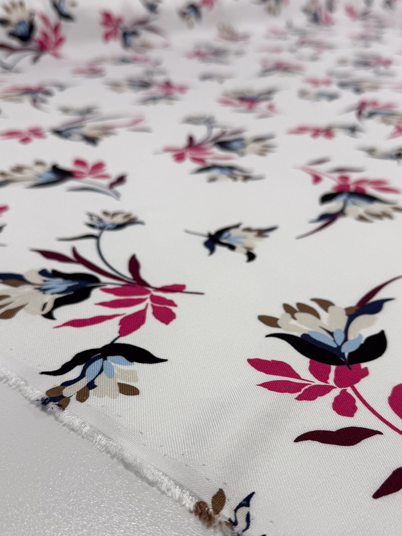 Viscose Twill - Berry Bloom - 146cm