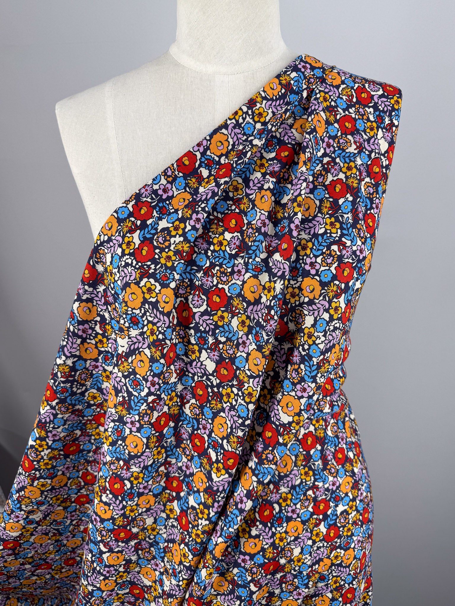 Mercerised Viscose - Retro Meadow - 148cm
