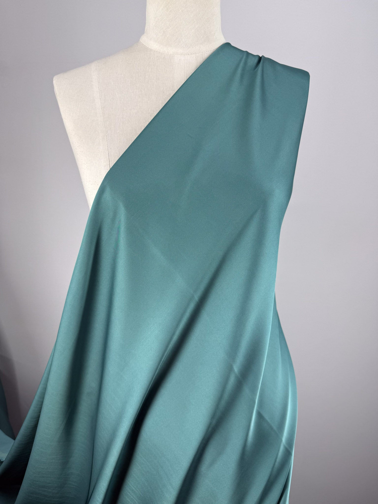 Liquid Satin - Oil Blue - 150cm