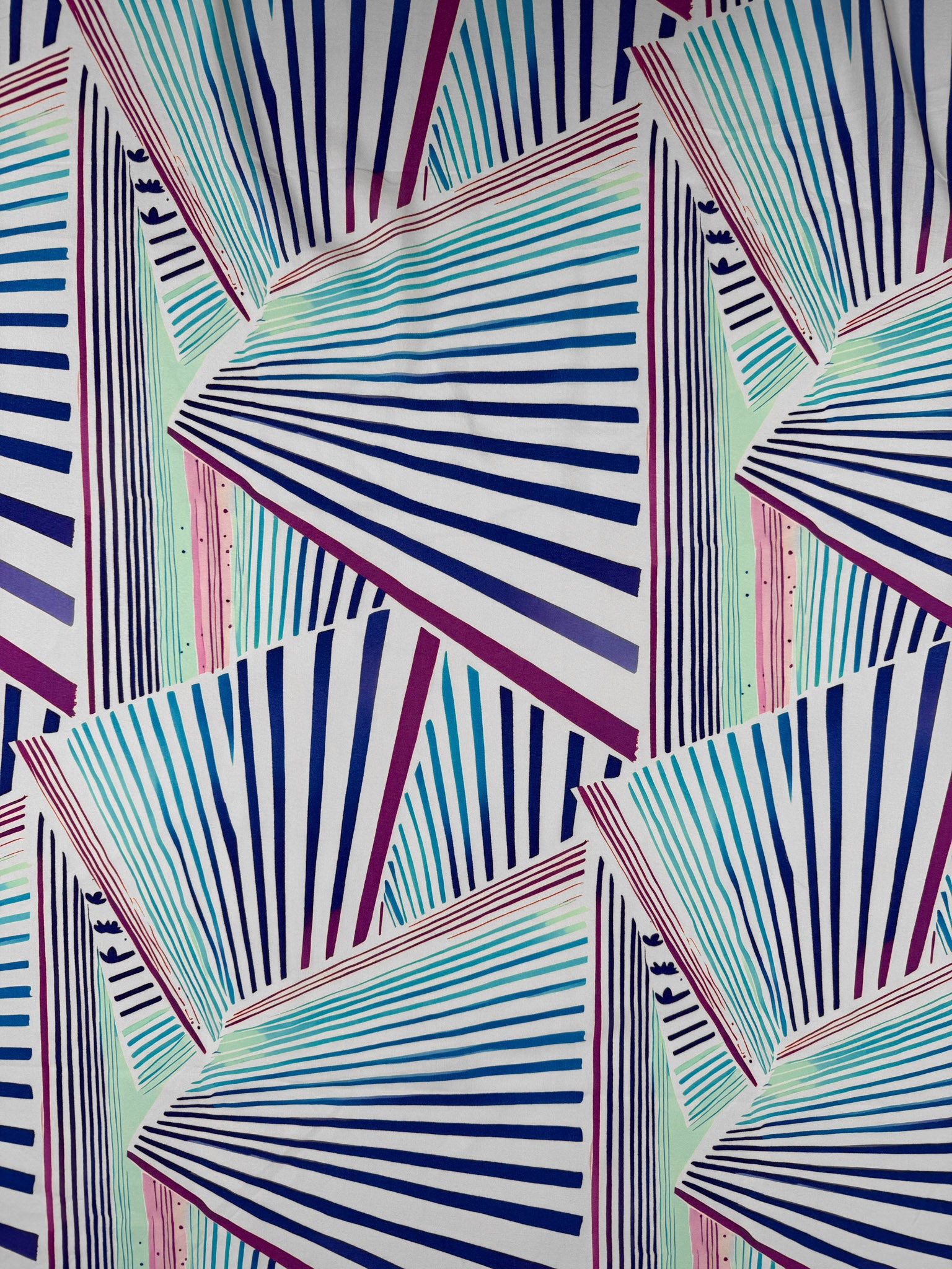 Designer Rayon - Skyline - 144cm