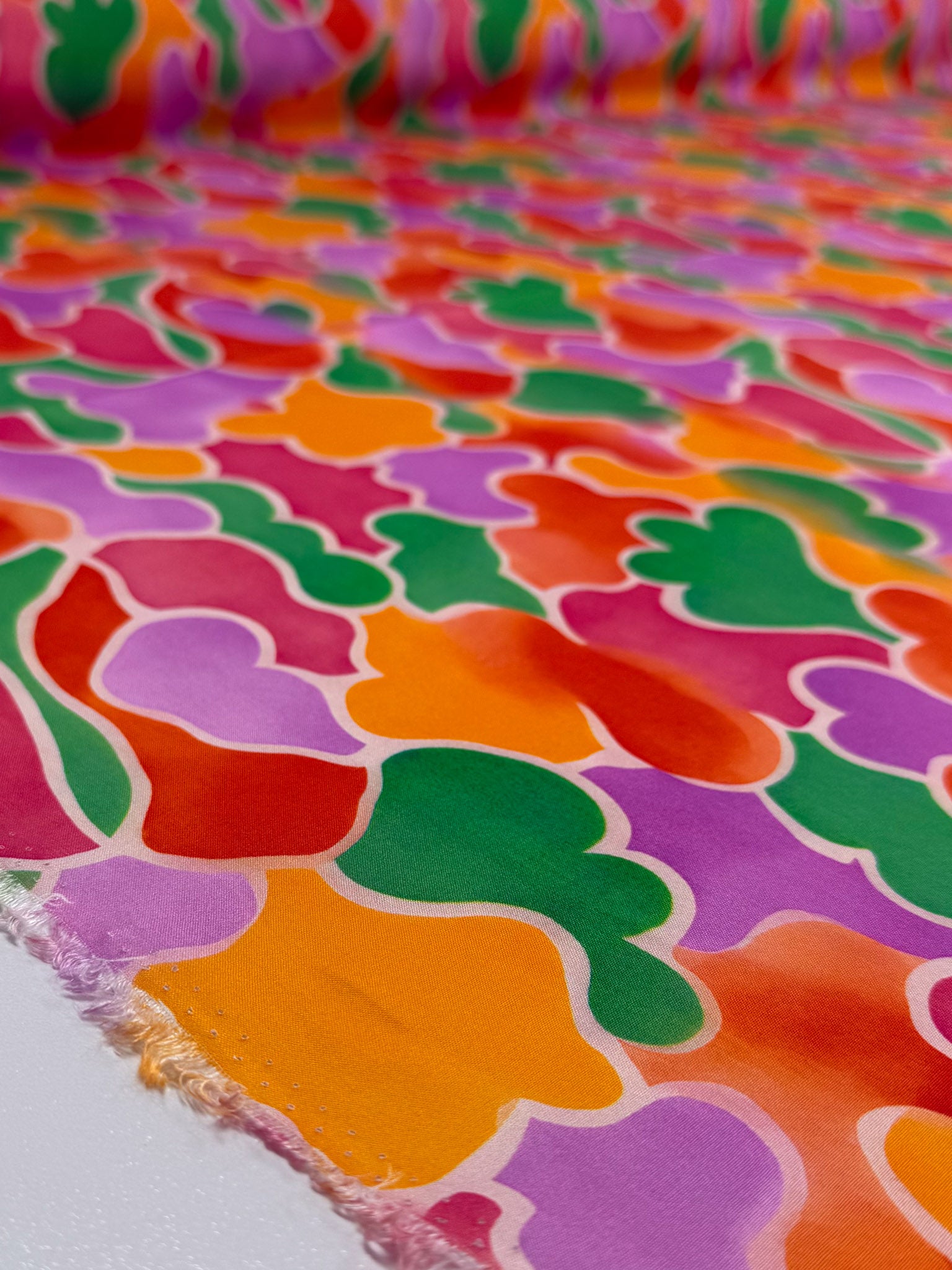 Designer Rayon - Fiesta Cloud - 144cm