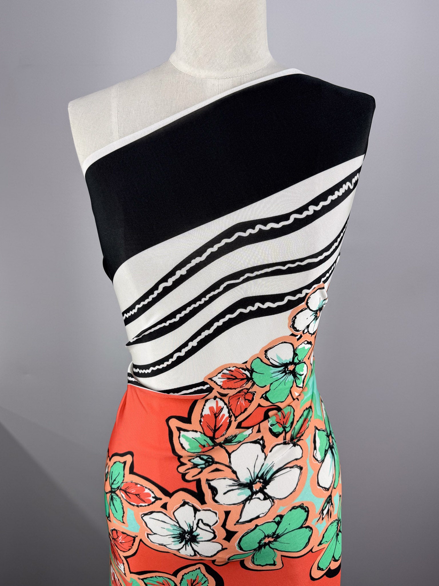 Viscose Knit Jersey - Coral Sketch - 125cm