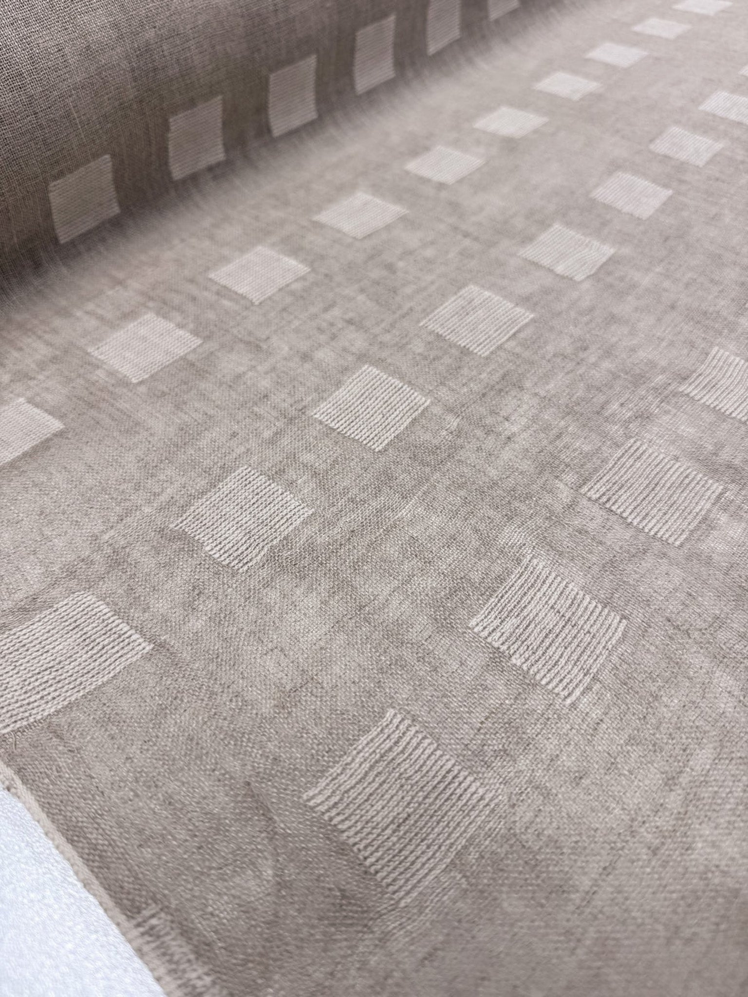100% Pure Linen - Grid Weave - 140Cm