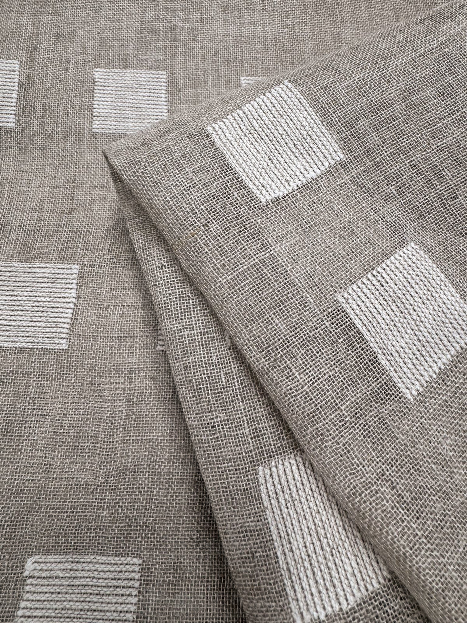 100% Pure Linen - Grid Weave - 140Cm